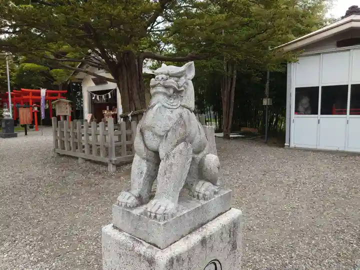湯倉神社の狛犬