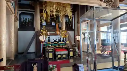 成田山札幌別院新栄寺の本殿・本堂