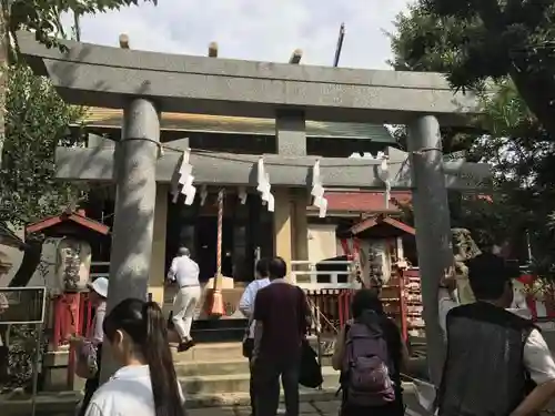 皆中稲荷神社の鳥居