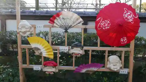 上野東照宮の{uncategorized: "未分類", other: "その他", undefined: "問題あり", building: "その他建物", grave: "お墓", sacred_gate: "鳥居", guardian: "狛犬", statue: "像", buddha: "仏像", history: "歴史", nature: "自然", garden: "庭園", animal: "動物", pagoda: "塔", temizu: "手水舎", mountain_gate: "山門・神門", sanctuary: "本殿・本堂", subordinate: "末社・摂社", art: "芸術", scenery: "景色", jizo: "地蔵", ema: "絵馬", goshuin: "御朱印", omikuji: "おみくじ", items: "授与品その他", amulet: "お守り", goshuincho: "御朱印帳", eats: "食事", festival: "お祭り", votive_dance: "神楽", shichigosan: "七五三参", wedding: "結婚式", experience: "体験その他", initially: "初詣", around: "周辺", anti_infection: "感染症対策"}