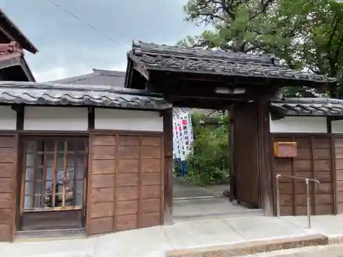 薬師寺の山門・神門