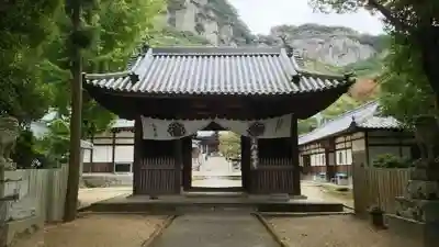 八栗寺の山門・神門