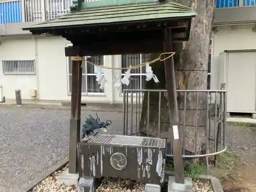 諏訪神社の{uncategorized: "未分類", other: "その他", undefined: "問題あり", building: "その他建物", grave: "お墓", sacred_gate: "鳥居", guardian: "狛犬", statue: "像", buddha: "仏像", history: "歴史", nature: "自然", garden: "庭園", animal: "動物", pagoda: "塔", temizu: "手水舎", mountain_gate: "山門・神門", sanctuary: "本殿・本堂", subordinate: "末社・摂社", art: "芸術", scenery: "景色", jizo: "地蔵", ema: "絵馬", goshuin: "御朱印", omikuji: "おみくじ", items: "授与品その他", amulet: "お守り", goshuincho: "御朱印帳", eats: "食事", festival: "お祭り", votive_dance: "神楽", shichigosan: "七五三参", wedding: "結婚式", experience: "体験その他", initially: "初詣", around: "周辺", anti_infection: "感染症対策"}
