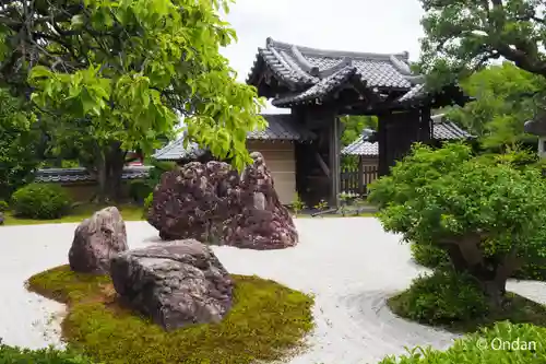 正法寺の庭園