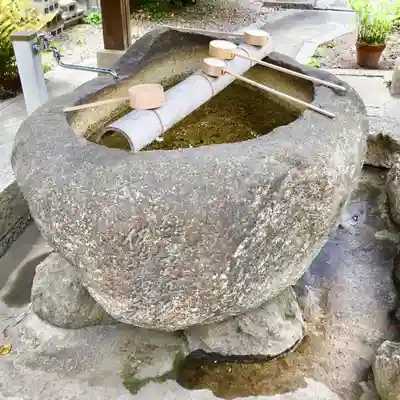 三輪神社の手水舎