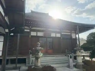 妙長寺の{uncategorized: "未分類", other: "その他", undefined: "問題あり", building: "その他建物", grave: "お墓", sacred_gate: "鳥居", guardian: "狛犬", statue: "像", buddha: "仏像", history: "歴史", nature: "自然", garden: "庭園", animal: "動物", pagoda: "塔", temizu: "手水舎", mountain_gate: "山門・神門", sanctuary: "本殿・本堂", subordinate: "末社・摂社", art: "芸術", scenery: "景色", jizo: "地蔵", ema: "絵馬", goshuin: "御朱印", omikuji: "おみくじ", items: "授与品その他", amulet: "お守り", goshuincho: "御朱印帳", eats: "食事", festival: "お祭り", votive_dance: "神楽", shichigosan: "七五三参", wedding: "結婚式", experience: "体験その他", initially: "初詣", around: "周辺", anti_infection: "感染症対策"}