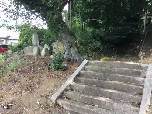 鏡神社の建物その他