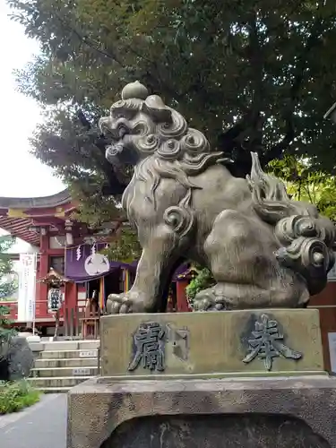 青山熊野神社の狛犬