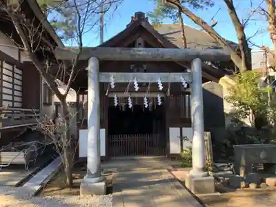 馬橋稲荷神社の本殿・本堂
