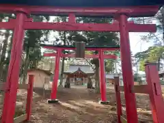 鬼越蒼前神社の鳥居