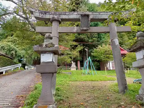 戸澤神社の鳥居