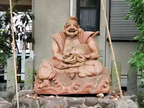 日吉神社の像