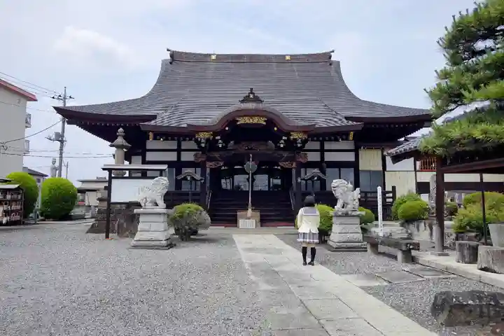 妙顕寺の本殿・本堂