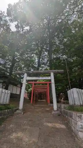 城山稲荷神社の鳥居