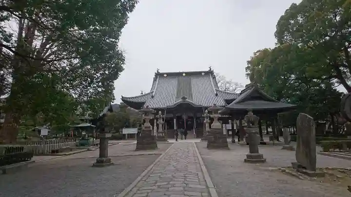 鑁阿寺の本殿・本堂