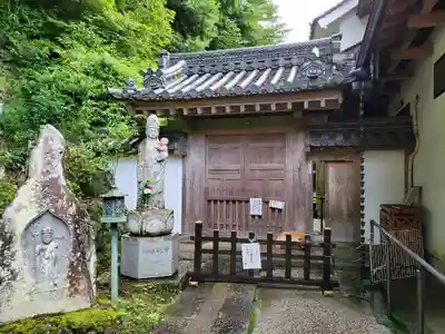 長谷寺の山門・神門