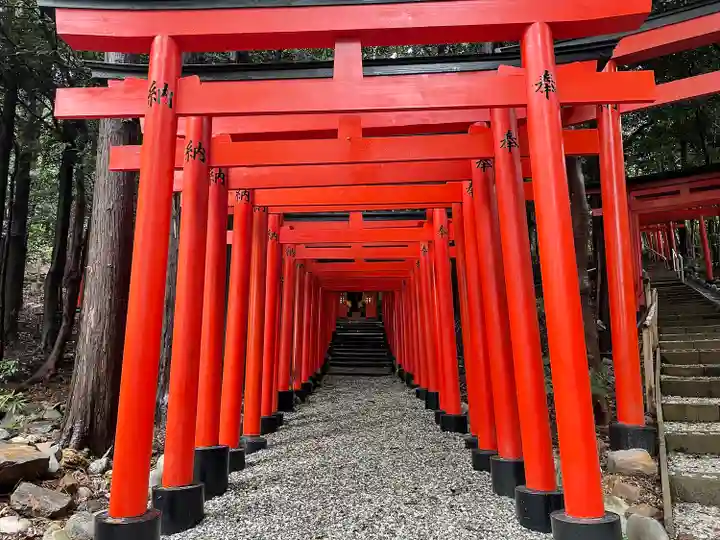 二川伏見稲荷の鳥居