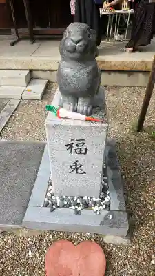 三輪神社の{uncategorized: "未分類", other: "その他", undefined: "問題あり", building: "その他建物", grave: "お墓", sacred_gate: "鳥居", guardian: "狛犬", statue: "像", buddha: "仏像", history: "歴史", nature: "自然", garden: "庭園", animal: "動物", pagoda: "塔", temizu: "手水舎", mountain_gate: "山門・神門", sanctuary: "本殿・本堂", subordinate: "末社・摂社", art: "芸術", scenery: "景色", jizo: "地蔵", ema: "絵馬", goshuin: "御朱印", omikuji: "おみくじ", items: "授与品その他", amulet: "お守り", goshuincho: "御朱印帳", eats: "食事", festival: "お祭り", votive_dance: "神楽", shichigosan: "七五三参", wedding: "結婚式", experience: "体験その他", initially: "初詣", around: "周辺", anti_infection: "感染症対策"}