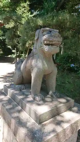 三ケ尻八幡神社の狛犬