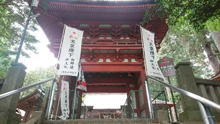 木幡神社の山門・神門