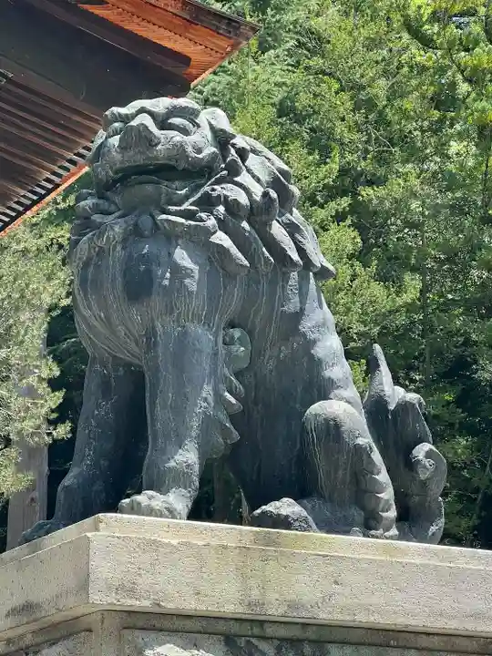 諏訪大社下社秋宮(長野県)