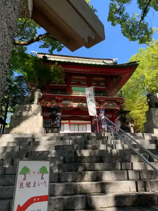 北岡神社の山門・神門