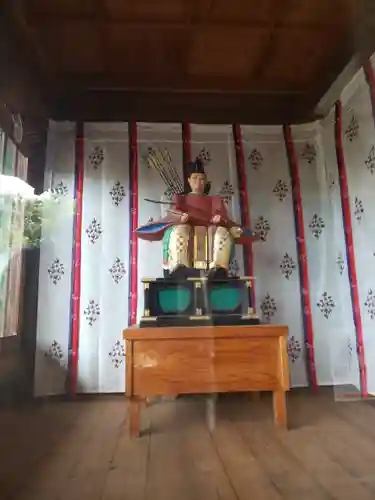 産泰神社の像