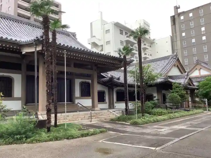 長松院の本殿・本堂