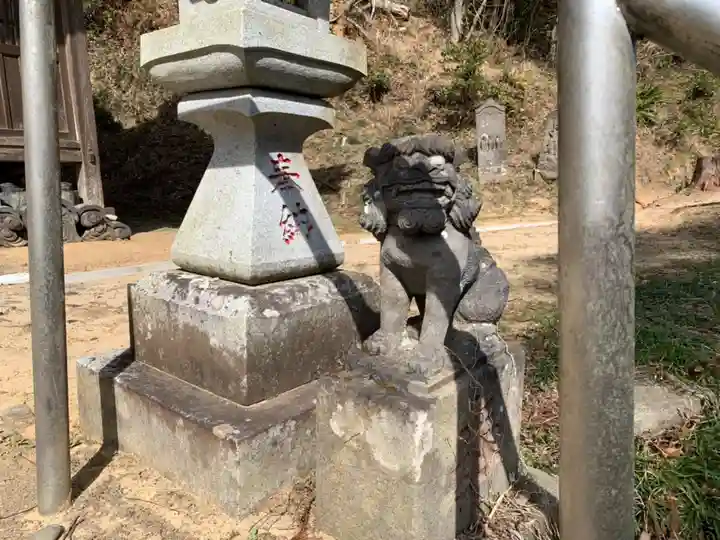 山神社の狛犬