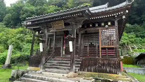 観音寺の本殿・本堂