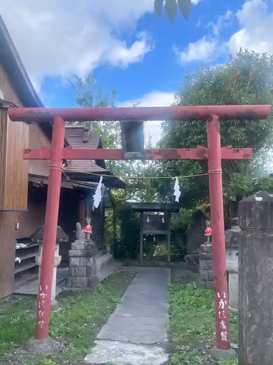 深田開運稲荷社(長野県)