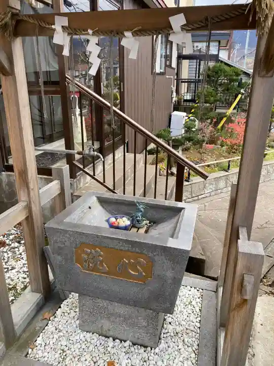 金刀比羅神社の手水舎
