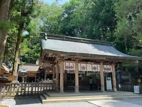 諏訪大社の本殿・本堂