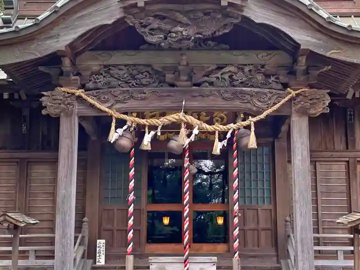 島穴神社の本殿・本堂