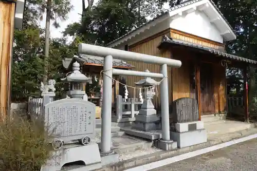 九帝王宮 萱野神社の末社・摂社