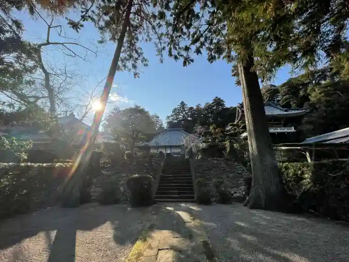 浄眼寺の{uncategorized: "未分類", other: "その他", undefined: "問題あり", building: "その他建物", grave: "お墓", sacred_gate: "鳥居", guardian: "狛犬", statue: "像", buddha: "仏像", history: "歴史", nature: "自然", garden: "庭園", animal: "動物", pagoda: "塔", temizu: "手水舎", mountain_gate: "山門・神門", sanctuary: "本殿・本堂", subordinate: "末社・摂社", art: "芸術", scenery: "景色", jizo: "地蔵", ema: "絵馬", goshuin: "御朱印", omikuji: "おみくじ", items: "授与品その他", amulet: "お守り", goshuincho: "御朱印帳", eats: "食事", festival: "お祭り", votive_dance: "神楽", shichigosan: "七五三参", wedding: "結婚式", experience: "体験その他", initially: "初詣", around: "周辺", anti_infection: "感染症対策"}