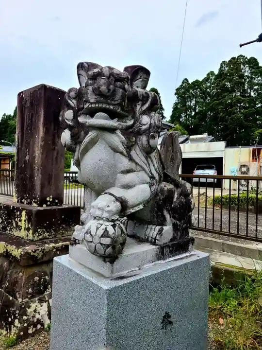生目神社の狛犬