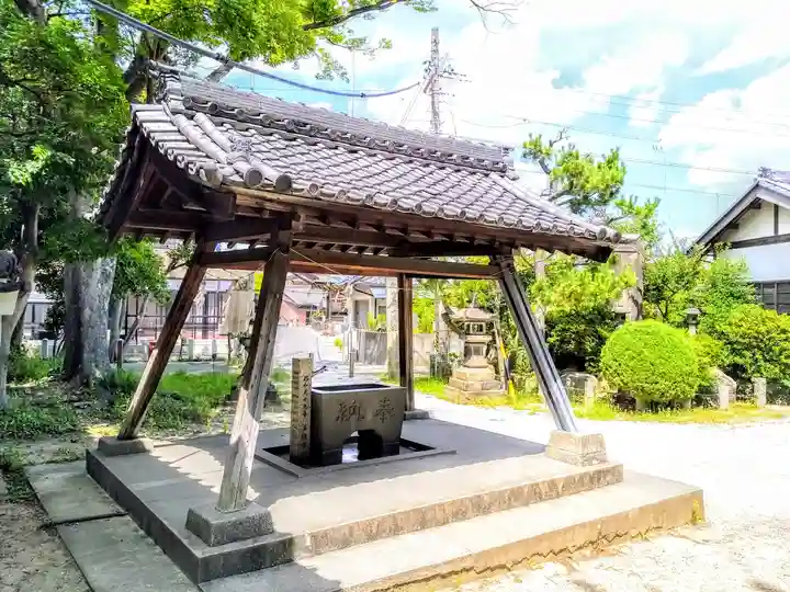 田戸社の手水舎