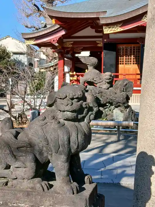 素盞雄神社の{uncategorized: "未分類", other: "その他", undefined: "問題あり", building: "その他建物", grave: "お墓", sacred_gate: "鳥居", guardian: "狛犬", statue: "像", buddha: "仏像", history: "歴史", nature: "自然", garden: "庭園", animal: "動物", pagoda: "塔", temizu: "手水舎", mountain_gate: "山門・神門", sanctuary: "本殿・本堂", subordinate: "末社・摂社", art: "芸術", scenery: "景色", jizo: "地蔵", ema: "絵馬", goshuin: "御朱印", omikuji: "おみくじ", items: "授与品その他", amulet: "お守り", goshuincho: "御朱印帳", eats: "食事", festival: "お祭り", votive_dance: "神楽", shichigosan: "七五三参", wedding: "結婚式", experience: "体験その他", initially: "初詣", around: "周辺", anti_infection: "感染症対策"}