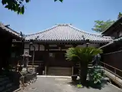 照光寺の本殿