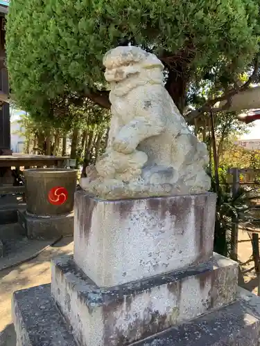 神明神社の狛犬