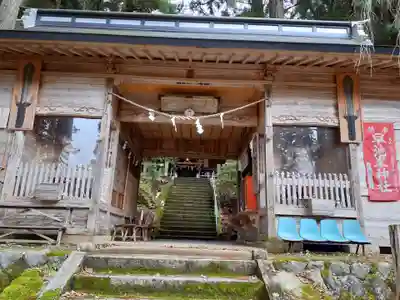 早池峰神社の山門・神門