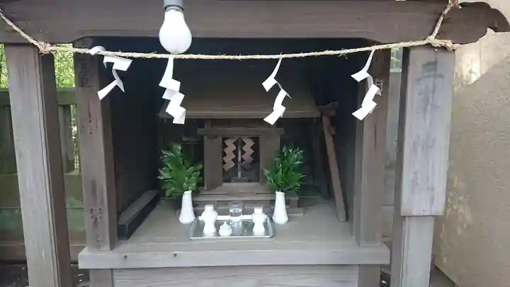 大宮前春日神社の末社・摂社