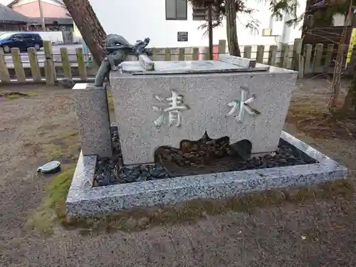 西之森神社の手水舎