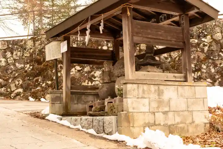 諏訪大社上社前宮(長野県)