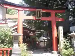 三崎稲荷神社の鳥居