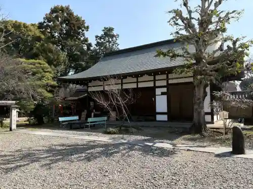 梅宮大社の{uncategorized: "未分類", other: "その他", undefined: "問題あり", building: "その他建物", grave: "お墓", sacred_gate: "鳥居", guardian: "狛犬", statue: "像", buddha: "仏像", history: "歴史", nature: "自然", garden: "庭園", animal: "動物", pagoda: "塔", temizu: "手水舎", mountain_gate: "山門・神門", sanctuary: "本殿・本堂", subordinate: "末社・摂社", art: "芸術", scenery: "景色", jizo: "地蔵", ema: "絵馬", goshuin: "御朱印", omikuji: "おみくじ", items: "授与品その他", amulet: "お守り", goshuincho: "御朱印帳", eats: "食事", festival: "お祭り", votive_dance: "神楽", shichigosan: "七五三参", wedding: "結婚式", experience: "体験その他", initially: "初詣", around: "周辺", anti_infection: "感染症対策"}