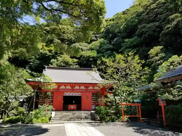荏柄天神社(神奈川県鎌倉駅)の投稿(1回目)。◻️鮮やかな朱色の