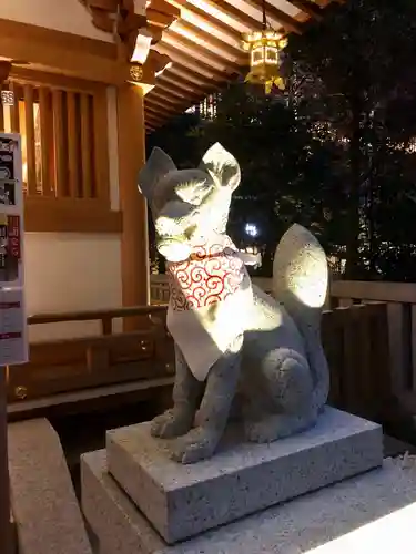 福徳神社（芽吹稲荷）の狛犬