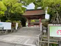 津島神社の山門・神門
